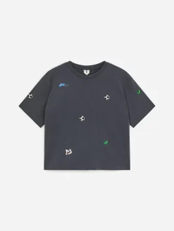 Besticktes T-Shirt
