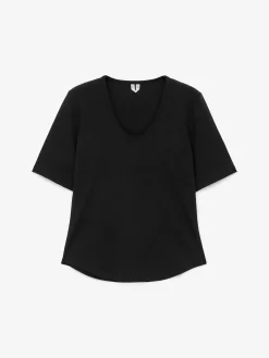 Geripptes T-Shirt