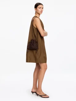 Gewebte Pouch aus Stroh